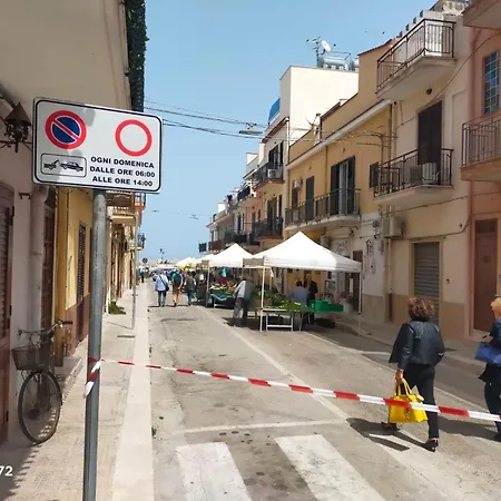 アパート Casa Za Cicciuzza イーゾラ・デッレ・フェンミネ