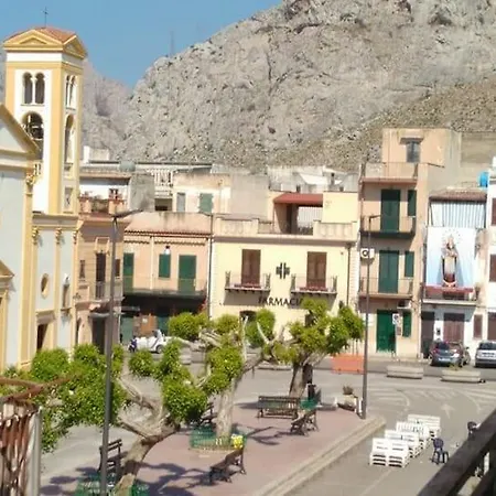 Casa Za Cicciuzza * イーゾラ・デッレ・フェンミネ